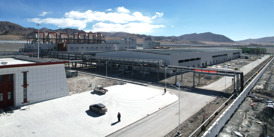 倍頭條 | 扎布耶鹽湖萬(wàn)噸電池級碳酸鋰項目順利進(jìn)水，進(jìn)入試生產(chǎn)！