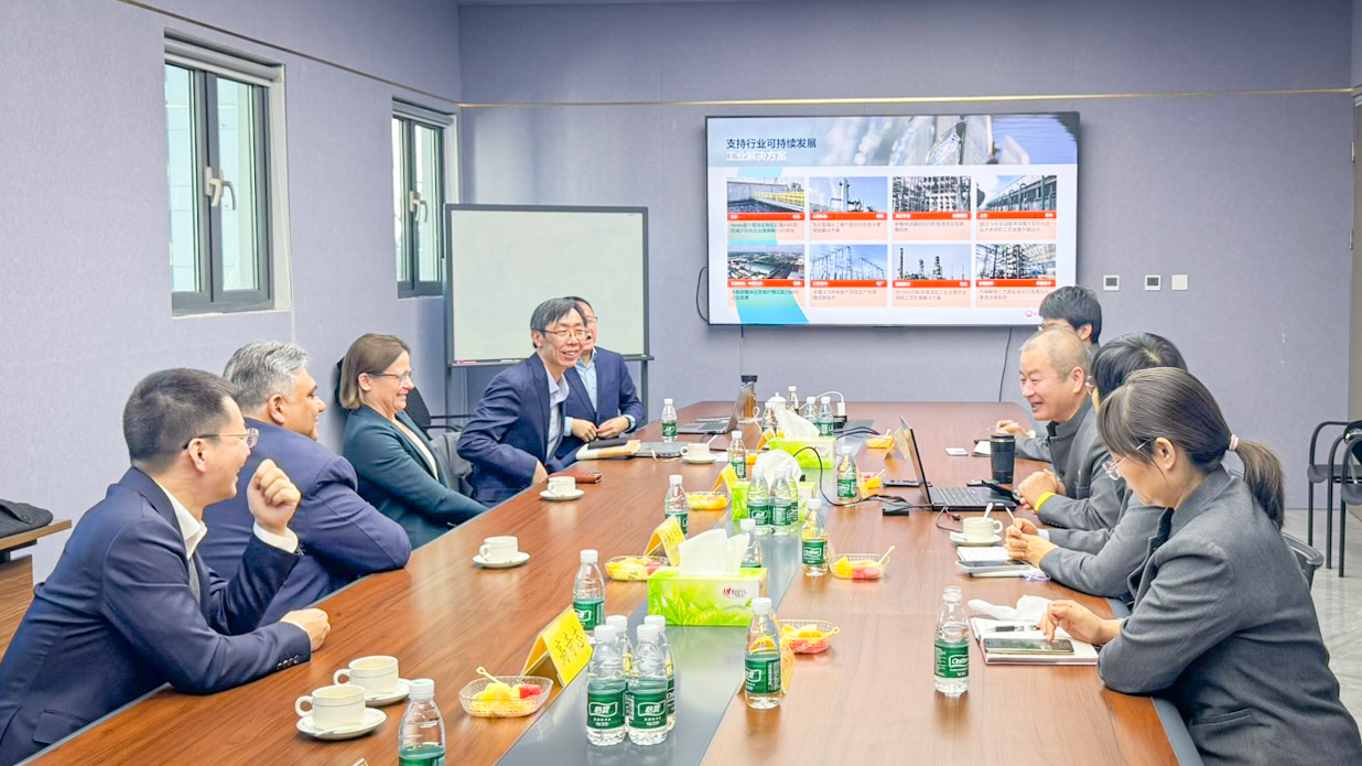 威立雅水務(wù)技術(shù)全球首席執行官CEO安蘭蕙（Anne Le Guennec）一行蒞臨倍杰特交流參觀(guān)